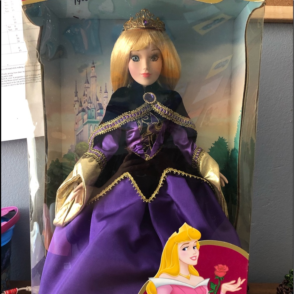 Disney Princess Porcelain Keepsake Dolls NIB